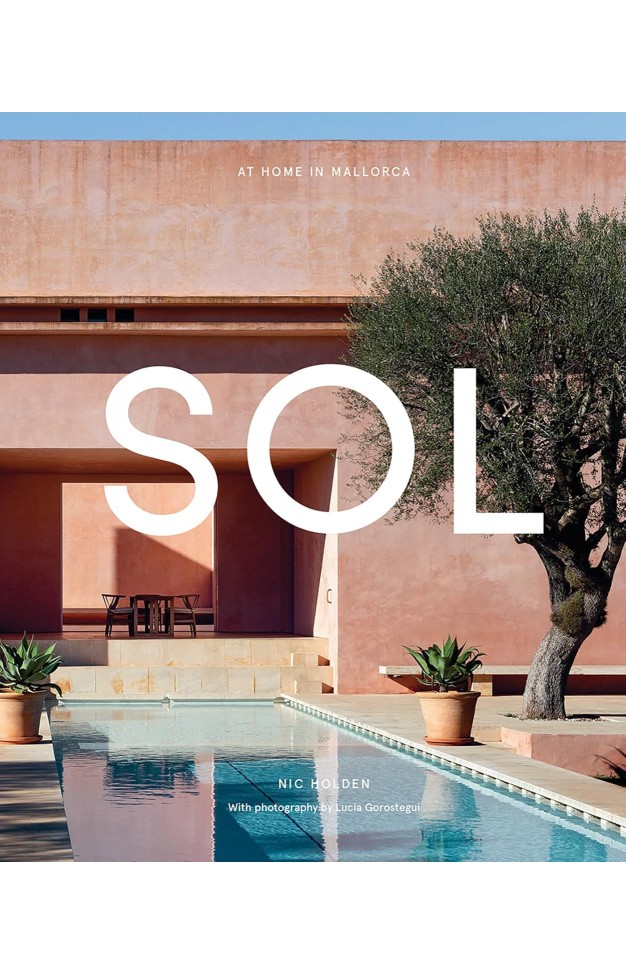 SOL: At Home in Mallorca
