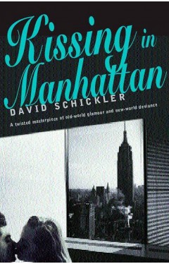 Kissing in Manhattan 