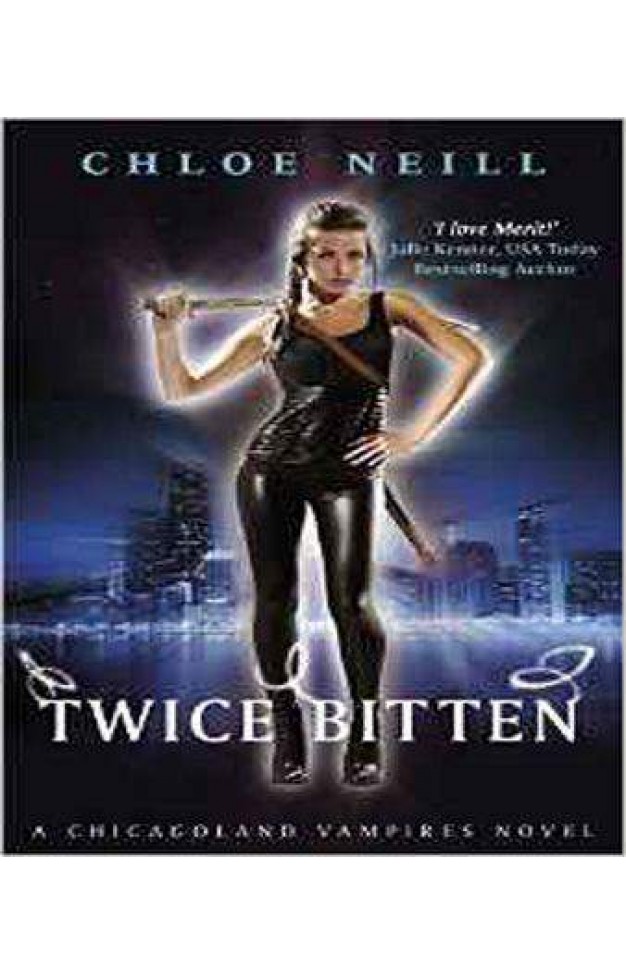 Twice Bitten: A Chicagoland Vampires Novel (Chicagoland Vampires Series)
